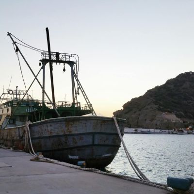 La vente des navires abandonnés
